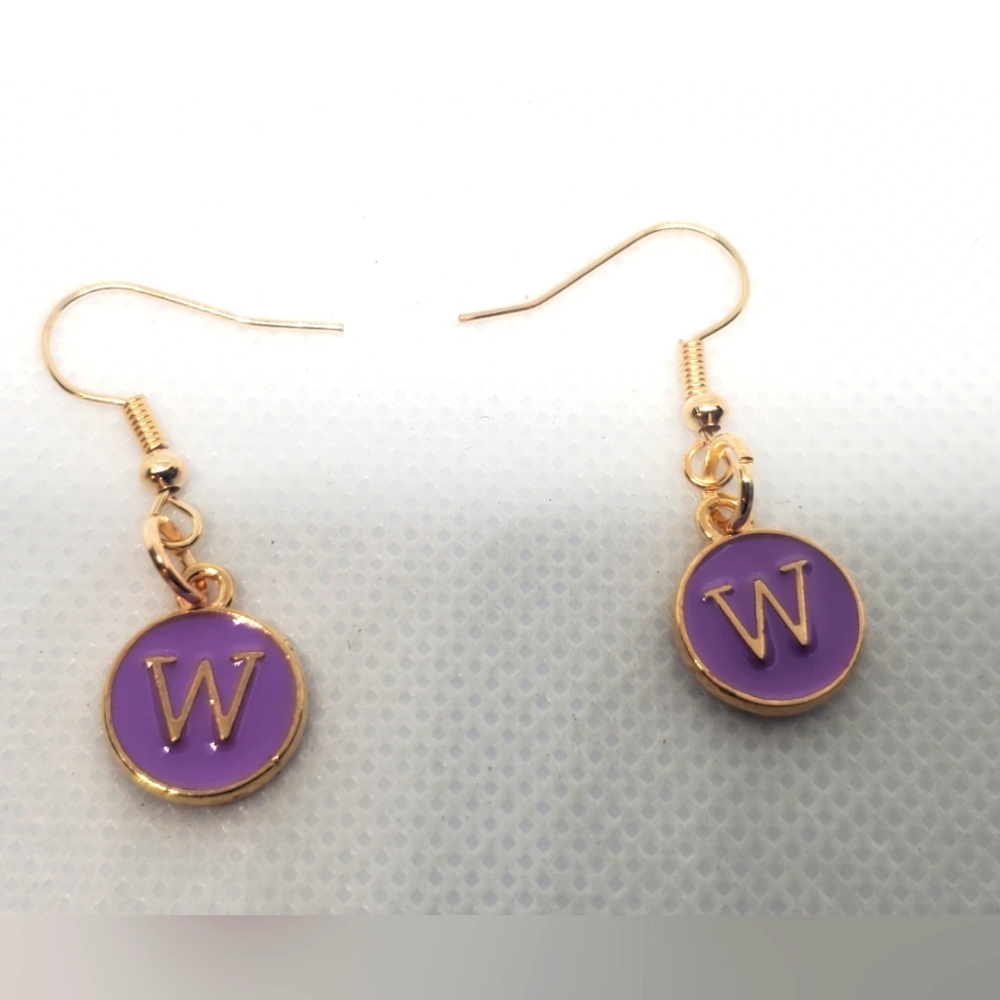 7/$10 W Initial Earrings, New